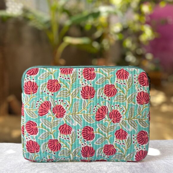 Eco-Friendly Cotton Fabric MacBook Air/IPad Sleeve Green - Picture 1 of 2
